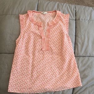 Sleeveless blouse